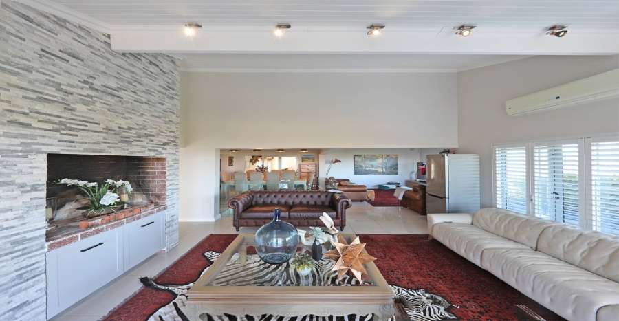 4 Bedroom Property for Sale in Loevenstein Western Cape